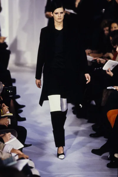 Look 1